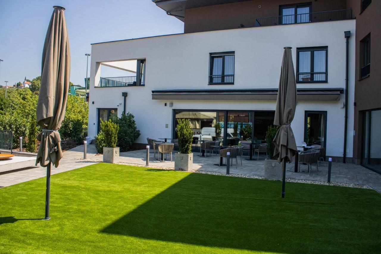 Mediterraneo Luxury Room Estergon Dış mekan fotoğraf